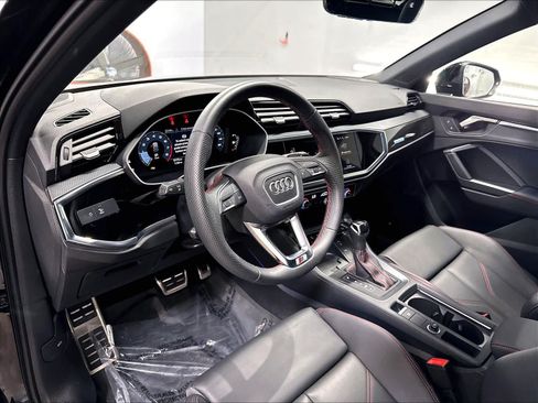 Used 2025 Audi Q3 2.0T Premium Plus w/ Premium Plus Package AWD/4WD image 15