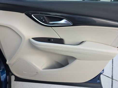 Used 2023 Buick Envision Preferred image 21