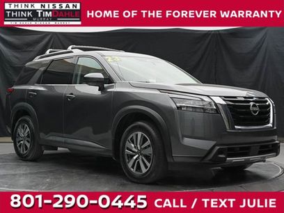 Used 2023 Nissan Pathfinder SL