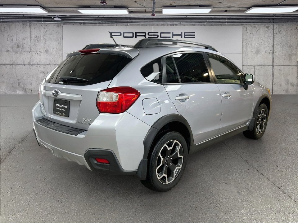 Used 2014 Subaru Crosstrek 2.0i Premium w/ Moonroof Package AWD/4WD image 9