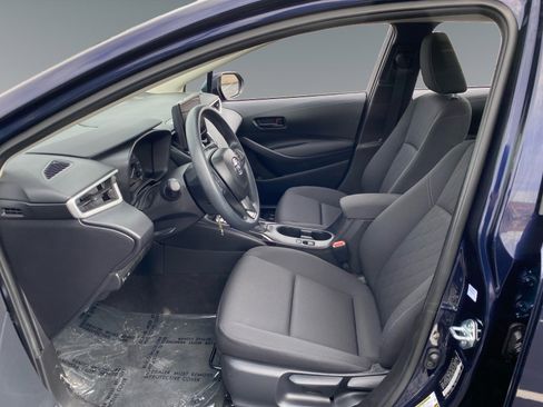 Certified 2025 Toyota Corolla LE image 9
