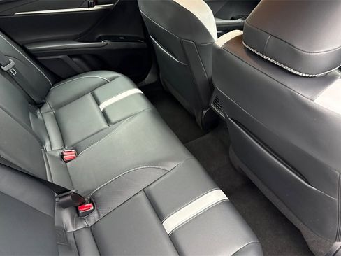 Used 2025 Toyota Camry SE image 22