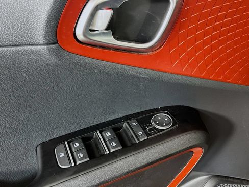 Used 2024 Kia Soul GT-Line FWD image 23