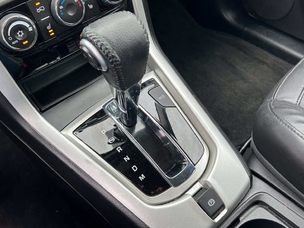 Used 2014 Chevrolet Captiva Sport LTZ FWD image 15