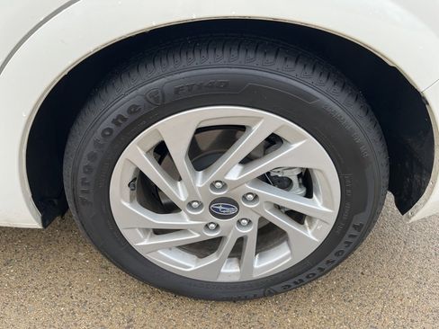 Certified 2025 Subaru Impreza 2.0i image 9