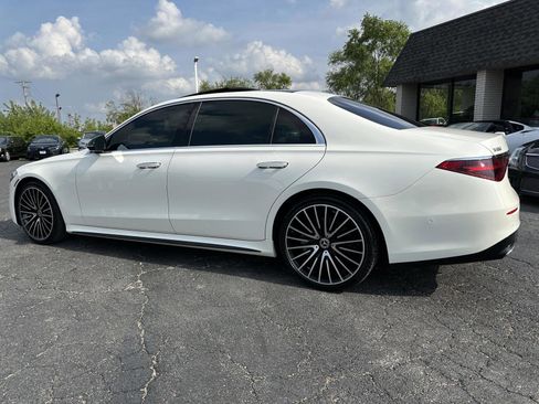 Used 2022 Mercedes-Benz S 580 S 580 4MATIC w/ Red Interior M image 6