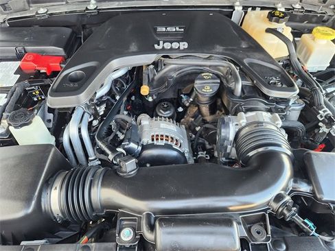 Used 2020 Jeep Gladiator Rubicon AWD/4WD image 32