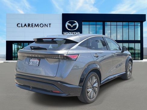 Used 2025 Nissan Ariya FWD image 5