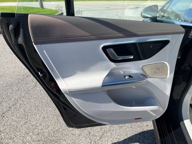 Used 2023 Mercedes-Benz EQE 350+ 4MATIC Sedan w/ AMG Line Exterior Package image 21
