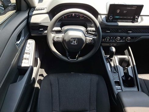 Certified 2023 Honda Accord EX image 11