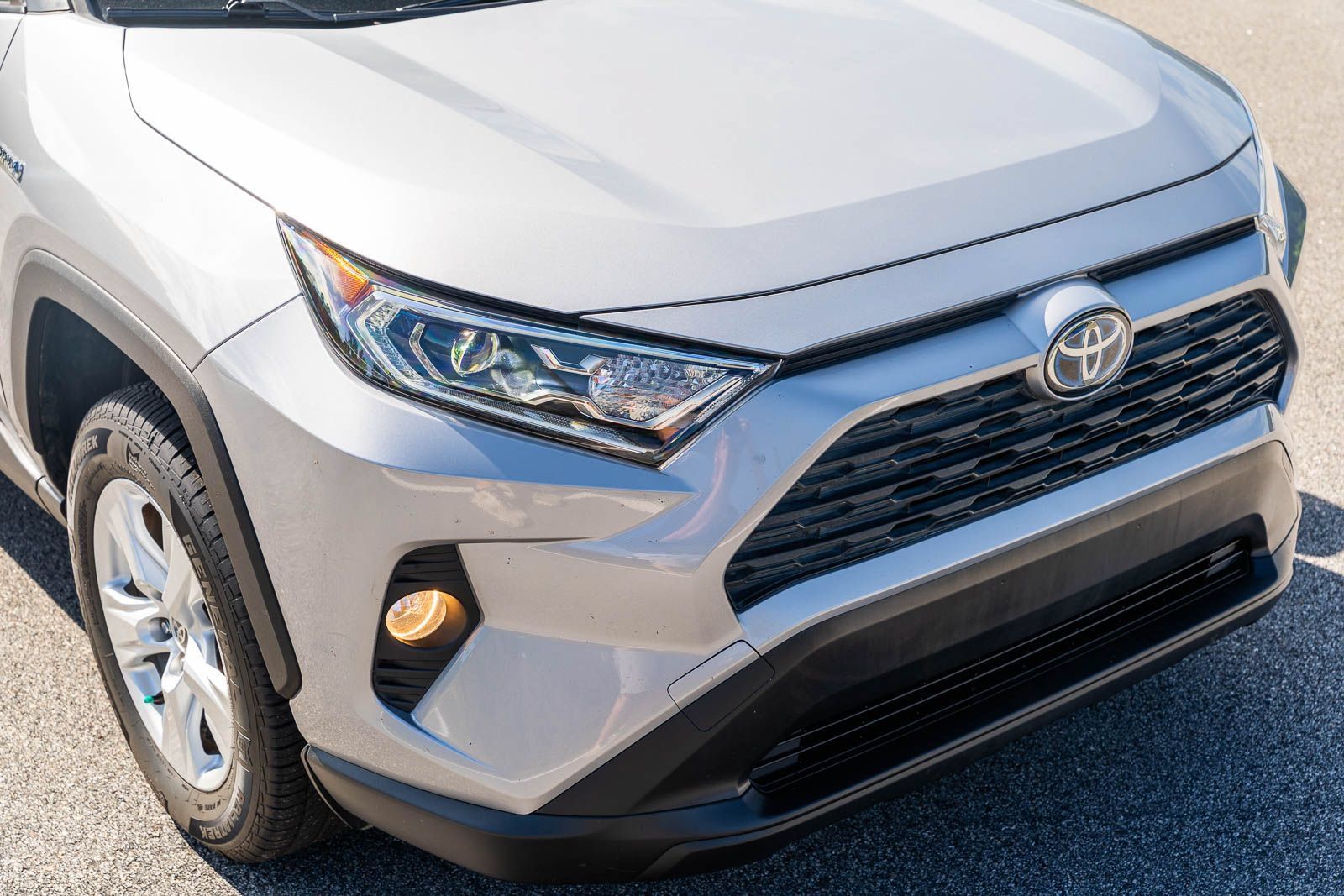 Used 2020 Toyota RAV4 XLE w/ Convenience Package AWD/4WD image 10
