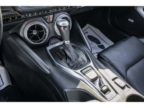 Used 2022 Chevrolet Camaro LT w/ RS Package image 17