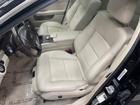 Used 2014 Mercedes-Benz E 350 Sport image 18