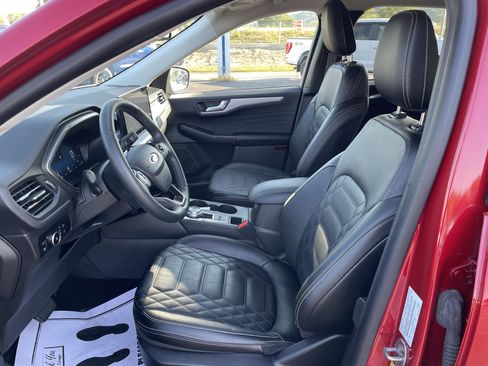 Used 2024 Ford Escape SE w/ PHEV Premium Package image 15