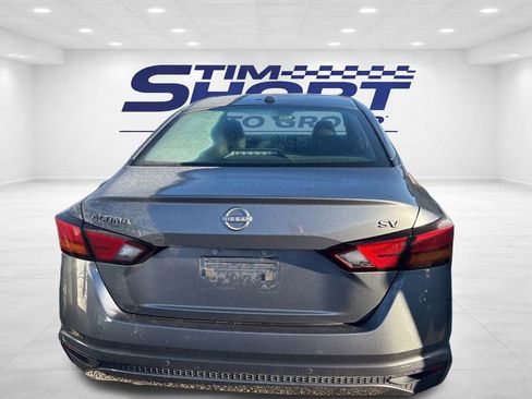 Used 2024 Nissan Altima 2.5 SV image 5