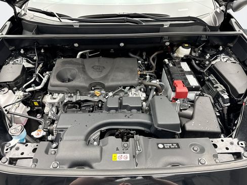 Used 2025 Toyota RAV4 XLE w/ Convenience Package AWD/4WD image 27