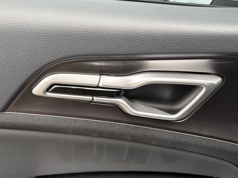 Used 2024 Kia Sportage EX image 9