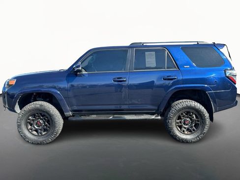 Used 2018 Toyota 4Runner SR5 Premium AWD/4WD image 6