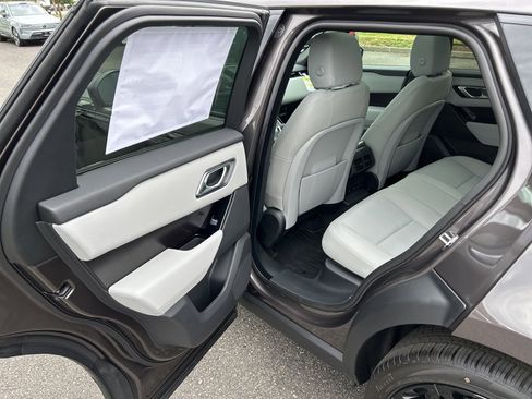 New 2026 Land Rover Range Rover Velar Dynamic SE image 15