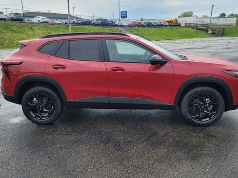 New 2026 Chevrolet Trax LT w/ Driver Confidence Package FWD image 14