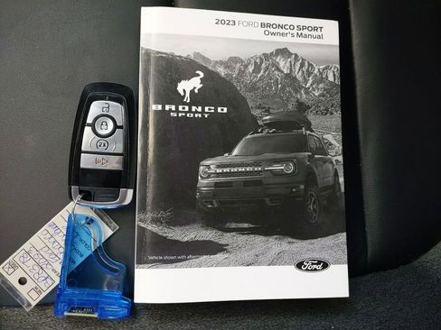 Used 2023 Ford Bronco Sport Outer Banks w/ Tech Package AWD/4WD image 32