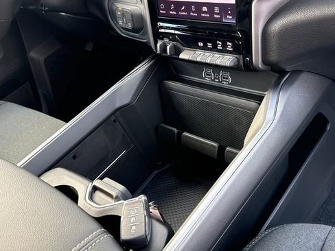 New 2026 RAM 3500 Big Horn AWD/4WD image 26