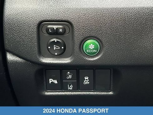 Certified 2024 Honda Passport EX-L image 32