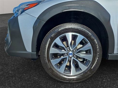 Used 2023 Subaru Outback Limited image 4