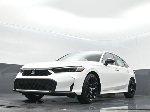 Certified 2026 Honda Civic Sport image 8