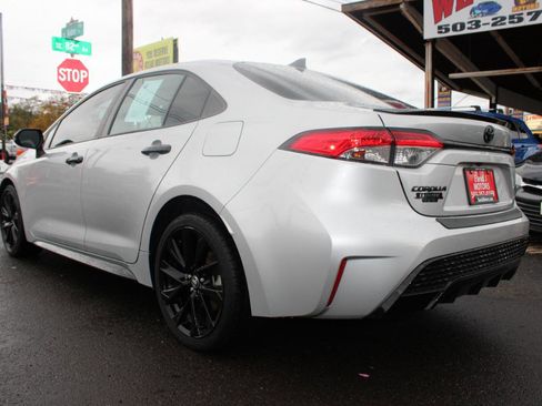 Used 2021 Toyota Corolla SE w/ Carpet Mat Package (TMS) FWD image 4