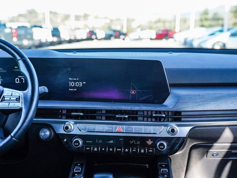 Used 2023 Kia Telluride EX X-Line image 14