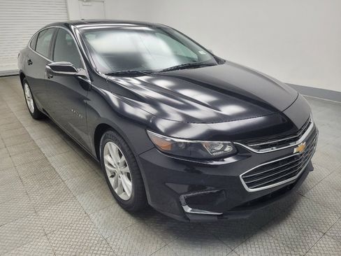 Used 2018 Chevrolet Malibu LT FWD image 13