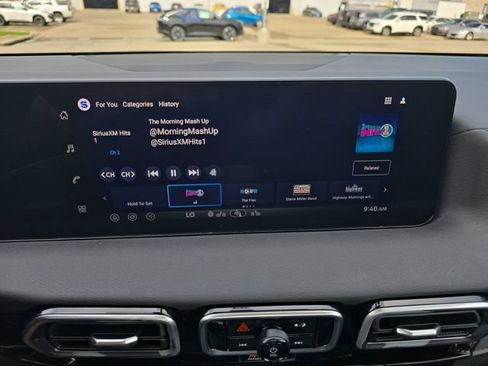 New 2026 Nissan Sentra SV FWD image 8