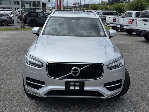 Used 2018 Volvo XC90 T5 Momentum w/ Convenience Package AWD/4WD image 3