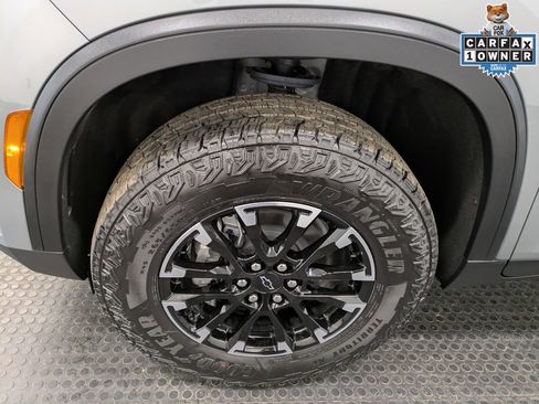 Used 2025 Chevrolet Traverse Z71 w/ Driver Confidence Package image 7