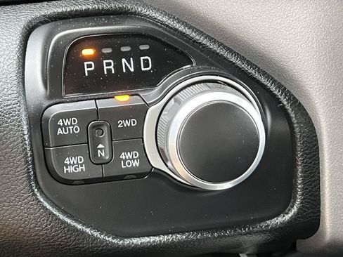 Used 2020 RAM 1500 Big Horn AWD/4WD image 31