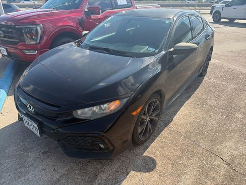 Used 2018 Honda Civic Sport image 5