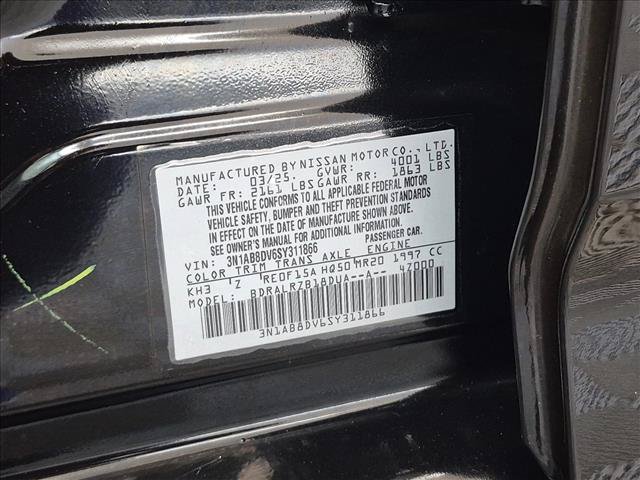 Used 2025 Nissan Sentra SR FWD image 27