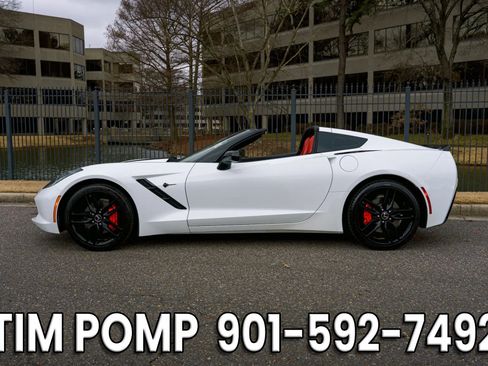 Used 2015 Chevrolet Corvette Stingray Coupe w/ 2LT Preferred Equipment Group image 9
