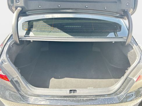 Used 2023 Toyota Camry SE FWD image 9