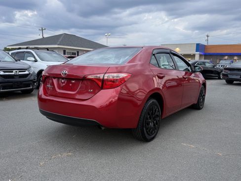 Used 2017 Toyota Corolla LE FWD image 6