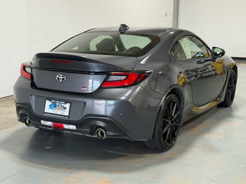 Used 2024 Toyota GR86 Premium RWD image 7
