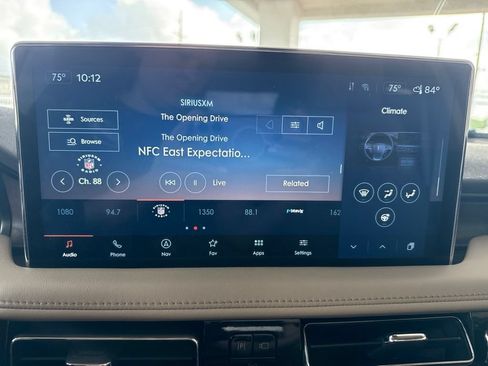 Used 2023 Lincoln Nautilus Reserve w/ Equipment Group 201A AWD/4WD image 19