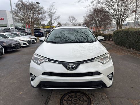 Used 2017 Toyota RAV4 Limited image 2