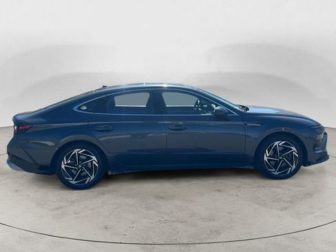 Used 2024 Hyundai Sonata SEL w/ Convenience Package FWD image 6