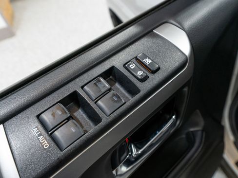 Used 2022 Toyota 4Runner SR5 image 13