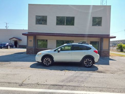 Used 2014 Subaru Crosstrek 2.0i Premium w/ Moonroof Package AWD/4WD image 5