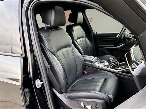 Used 2019 BMW X7 xDrive50i w/ M Sport Package image 30