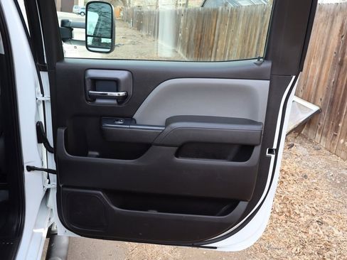 Used 2016 Chevrolet Silverado 2500 W/T image 25