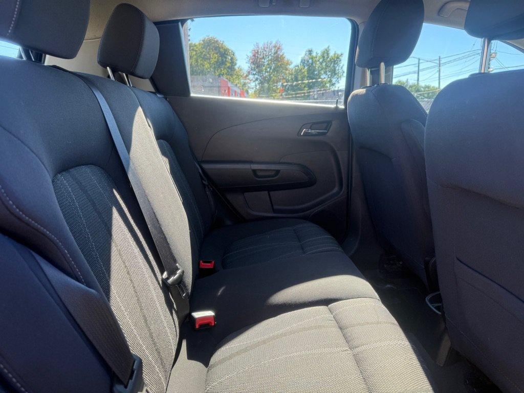 Used 2014 Chevrolet Sonic LT FWD image 9